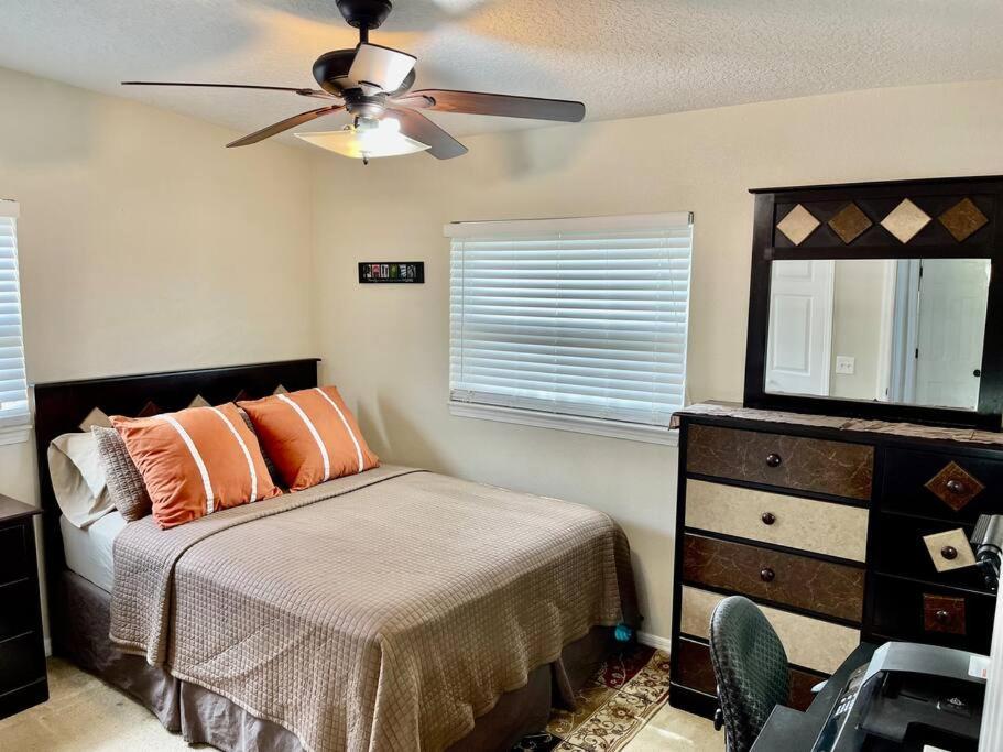 Cozy Modest Home Near Universal Studios/Volcanobay أورلاندو المظهر الخارجي الصورة
